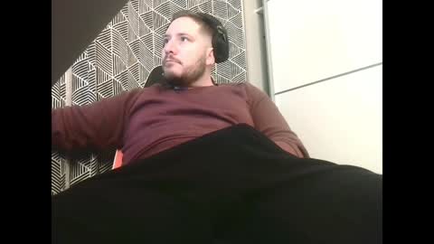 Snapshot of big_sele chatting on 02.08.25 bigbroly88 online show from 02.08.25