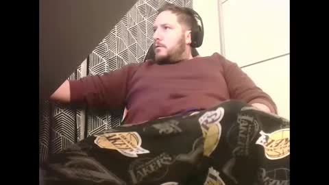 Snapshot of big_sele chatting on 02.28.25 bigbroly88 online show from 02.28.25