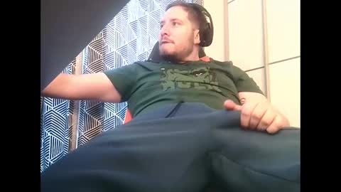 Snapshot of big_sele chatting on 03.01.25 bigbroly88 online show from 03.01.25