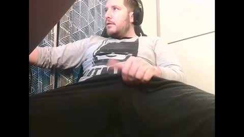 Snapshot of big_sele chatting on 03.08.25 bigbroly88 online show from 03.08.25