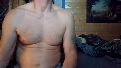 Snapshot of bigandtall1976 chatting on 10.15.25 bigandtall1976 online show from 10.15.25