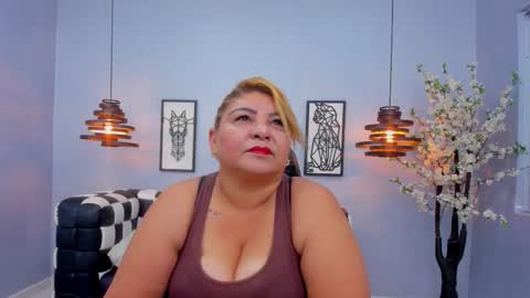 BigAssMaturee online show from 11.29.25