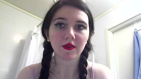 Isabella online show from 02.13.25