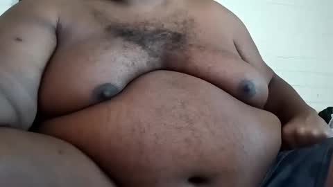 Snapshot of bigchub445 chatting on 10.04.25 MassChub online show from 10.04.25