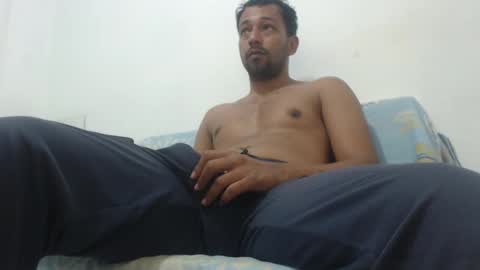 Snapshot of bigcock_hair chatting on 02.25.25 bigcock_hair online show from 02.25.25