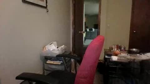 Snapshot of bigdickbob537510 chatting on 10.10.25 bigdickbob537510 online show from 10.10.25