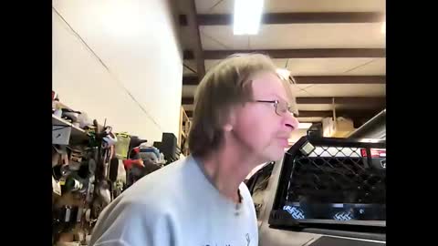 Snapshot of bigelectricrod chatting on 12.22.24 bigelectricrod online show from 12.22.24