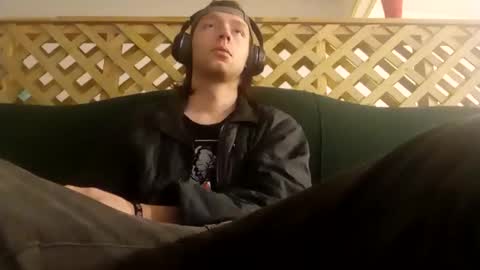 Snapshot of biggestboiiii chatting on 10.05.25 biggestboiiii online show from 10.05.25