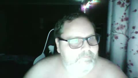 Snapshot of bigguy9033 chatting on 11.19.25 bigguy9033 online show from 11.19.25