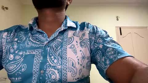 bighandsomesatisfy online show from 12.28.24