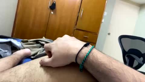 bighandsomesatisfy online show from 12.28.24