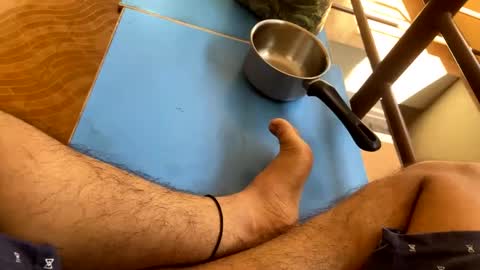 Snapshot of bighandsomesatisfy chatting on 12.29.24 bighandsomesatisfy online show from 12.29.24