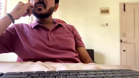 Snapshot of bighandsomesatisfy chatting on 01.12.25 bighandsomesatisfy online show from 01.12.25