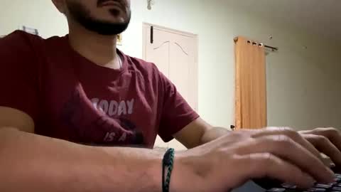 Snapshot of bighandsomesatisfy chatting on 02.07.25 bighandsomesatisfy online show from 02.07.25