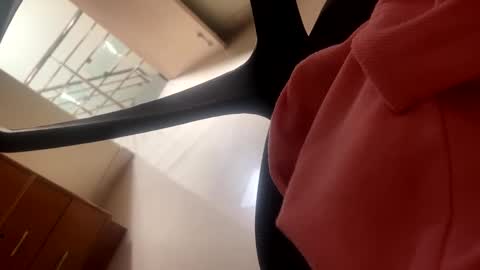 bighandsomesatisfy online show from 02.16.25