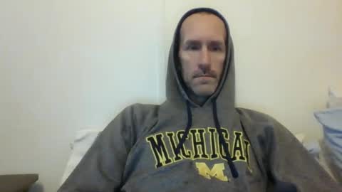 Snapshot of bighugemouthful chatting on 03.06.25 Chaz online show from 03.06.25