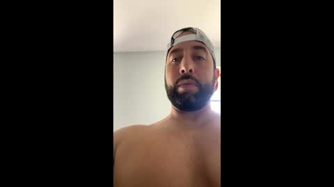 Snapshot of biglazzer1230 chatting on 02.05.25 biglazzer1230 online show from 02.05.25