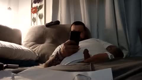 Snapshot of biglk324645168 chatting on 02.19.25 biglk324645168 online show from 02.19.25