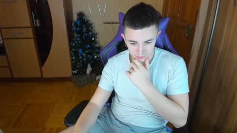 Snapshot of bigmark03 chatting on 02.12.25 BigMark03 online show from 02.12.25