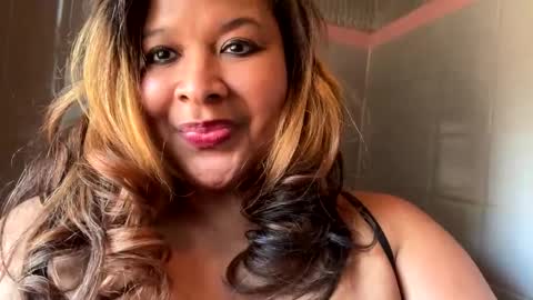 Snapshot of bigtits1234 chatting on 01.15.25 Mochas 42HH Room online show from 01.15.25