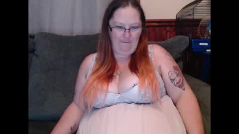 Snapshot of bigtitsgirl9991 chatting on 10.15.25 Kim online show from 10.15.25