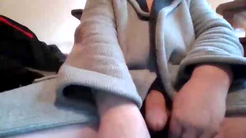 Snapshot of bilbyboy4 chatting on 11.26.25 bilbyboy4 online show from 11.26.25