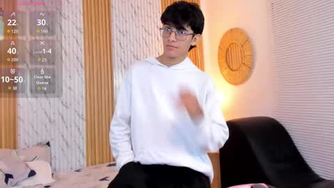Snapshot of billie_jr chatting on 10.08.25 Billie online show from 10.08.25