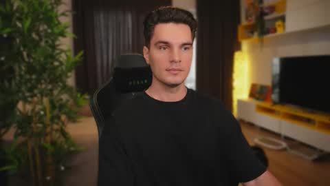 Snapshot of billypassion chatting on 10.12.25 BillyPassion online show from 10.12.25