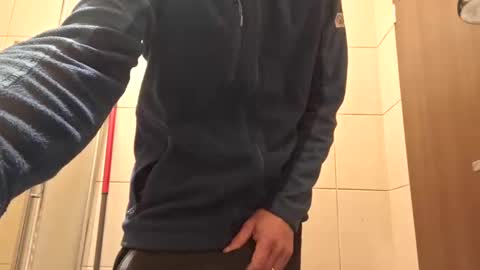 Snapshot of bisexdadd chatting on 12.05.24 bisexdadd online show from 12.05.24