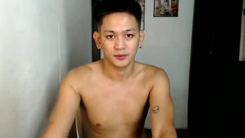 Snapshot of bj_alex31 chatting on 01.05.25 alex online show from 01.05.25