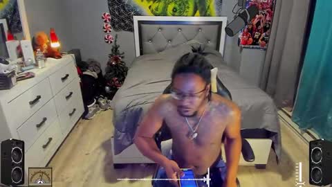 Plant Base Streamers From Pennsylvania online show from 01.03.25