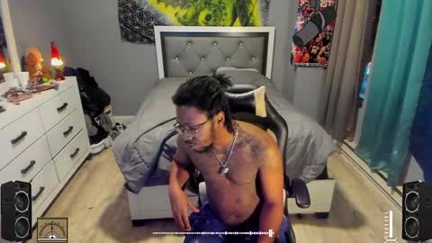 Plant Base Streamers From Pennsylvania online show from 01.11.25