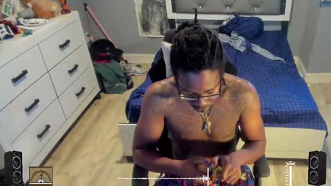 Plant Base Streamers From Pennsylvania online show from 09.11.25