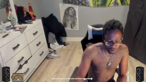 Plant Base Streamers From Pennsylvania online show from 09.27.25