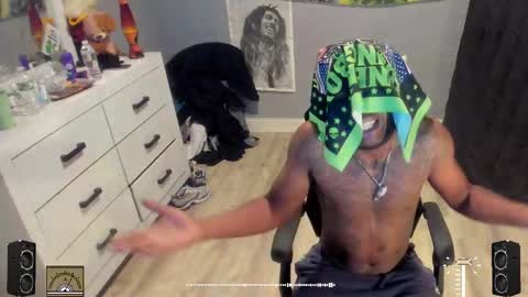 Plant Base Streamers From Pennsylvania online show from 09.29.25