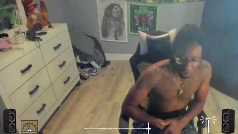 Plant Base Streamers From Pennsylvania online show from 10.05.25