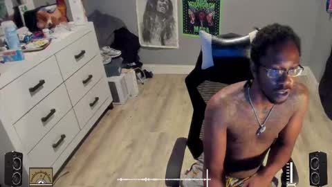 Plant Base Streamers From Pennsylvania online show from 10.19.25