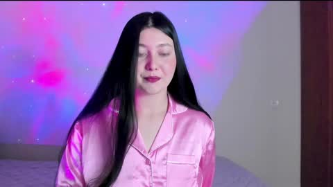 Snapshot of black_berry_bla_ck chatting on 01.07.25 black_berry_bla_ck online show from 01.07.25