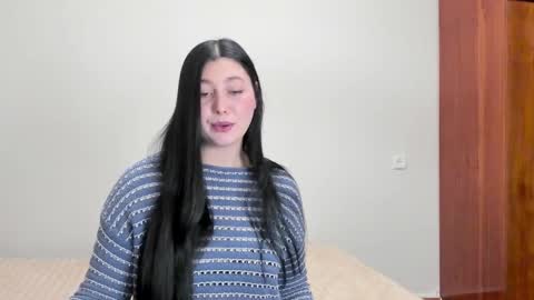 Snapshot of black_berry_bla_ck chatting on 01.15.25 black_berry_bla_ck online show from 01.15.25