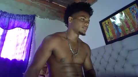 Snapshot of black_dicck chatting on 01.15.25 tu morenito online show from 01.15.25