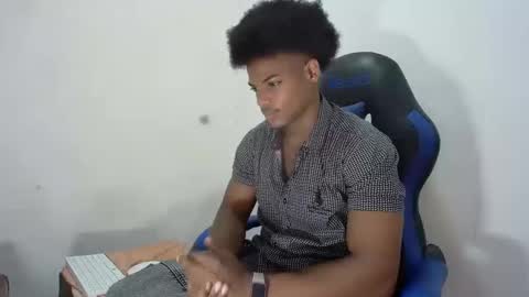 Snapshot of black_dicck chatting on 09.09.25 tu morenito online show from 09.09.25