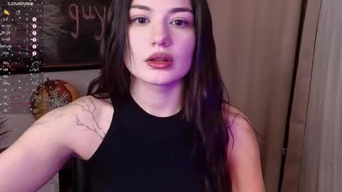 Snapshot of black_pant3r chatting on 12.18.24 Mon Mon online show from 12.18.24