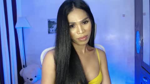 Snapshot of blackbarbiesavanna_23 chatting on 02.13.25 savanna online show from 02.13.25