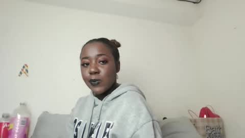 Snapshot of blackqueen888 chatting on 02.24.25 blackqueen888 online show from 02.24.25