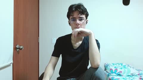 Snapshot of blakeshatter chatting on 01.09.25 blakeshatter online show from 01.09.25