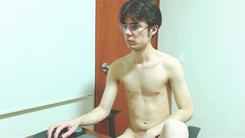 Snapshot of blakeshatter chatting on 02.19.25 blakeshatter online show from 02.19.25