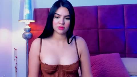 Snapshot of blanca___nieves chatting on 10.23.25 Blanca Nieves online show from 10.23.25