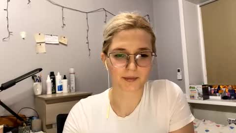 Nicole online show from 11.11.25