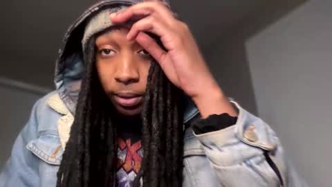 Snapshot of blaxkasta chatting on 11.01.25 Black Clover online show from 11.01.25