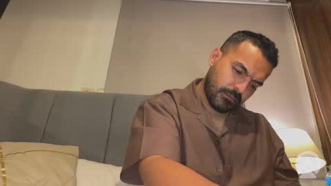 Leo online show from 11.15.25